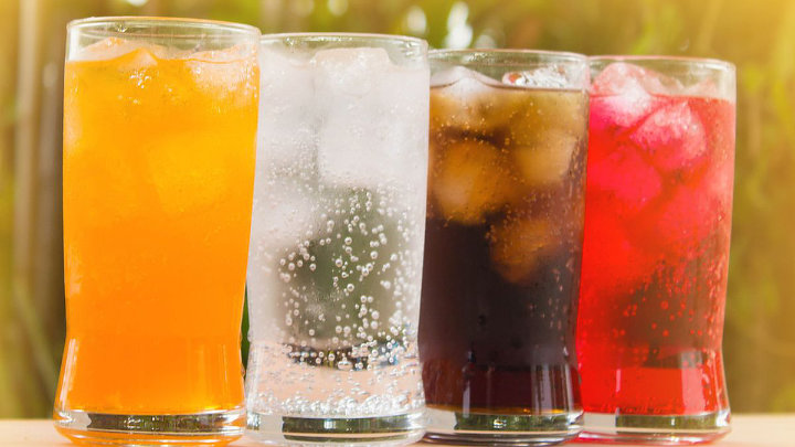Hindari Minuman Bersoda dan Alkohol