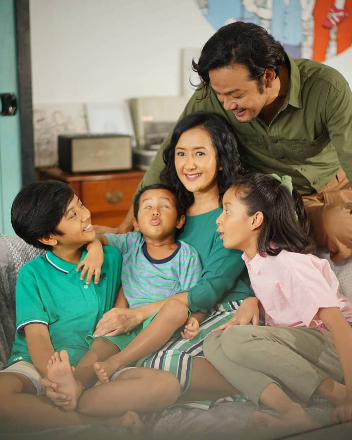 Kocaknya Aksi Putra Bungsu Dwi Sasono Jadi Hiburan Keluarga