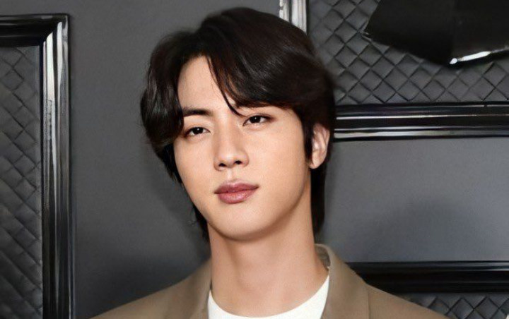 Jawaban Jin Ditanya Ingin Tukar Wajah dengan Member BTS yang Mana