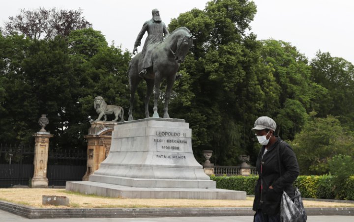 Terinspirasi Kasus George Floyd, Masyarakat Belgia Ramai-Ramai Tuntut Patung Raja Leopold II Dicopot
