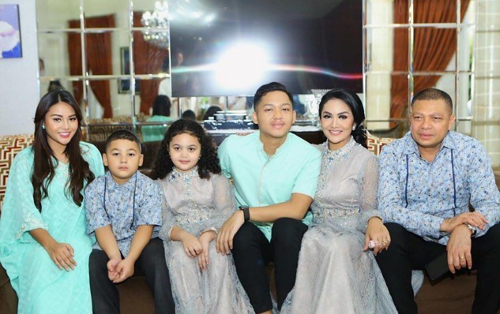 Krisdayanti Beber Bukti Selalu Balas WA Aurel Hermansyah, Anggap Wajar Sikap Sang Suami