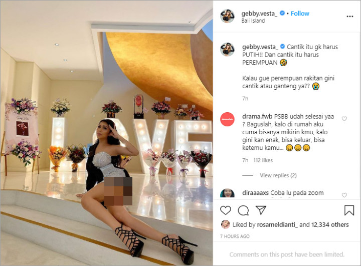 Gebby Vesta Akui Jadi Perempuan Rakitan, Bagian Intim Saat Pakai Mini Dress Disorot