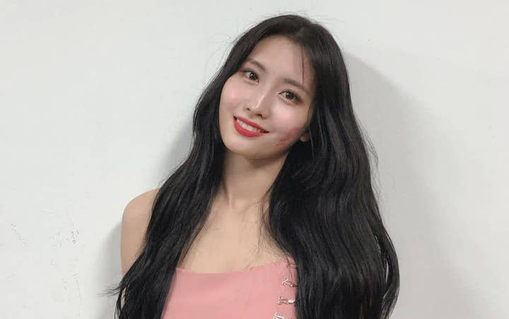 Suara Momo Saat TWICE Nyanyi Live di Encore 'Show Champion' Bikin Syok dan Tuai Kritikan Netizen