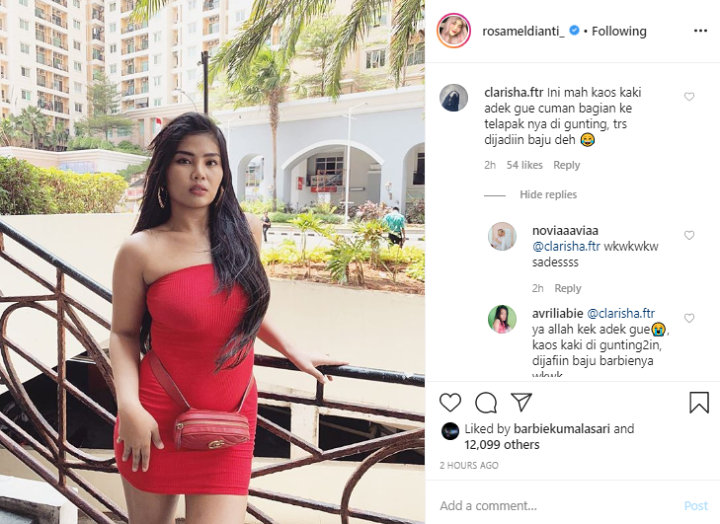 Mini Dress Yang Dikenakan Rosa Meldianti Dicibir Terbuat Dari Kain Kaos Kaki
