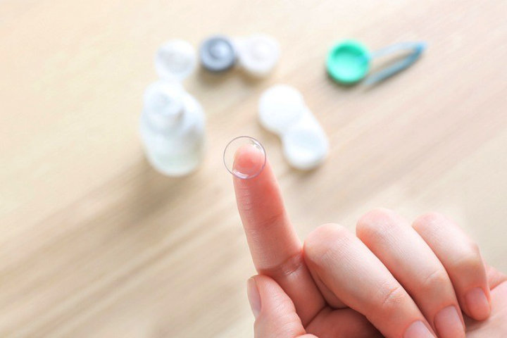 Perhatikan Masa Kedaluwarsa Softlens