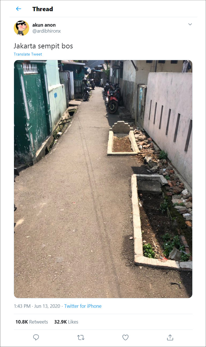 Makam di Jalan Gang Padat Penduduk Jadi Viral