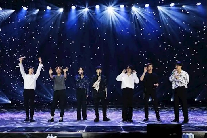 BTS Raih Rp 3 Triliun Lewat Konser Online \'Bang Bang Con: The Live\', Banjir Respon Takjub