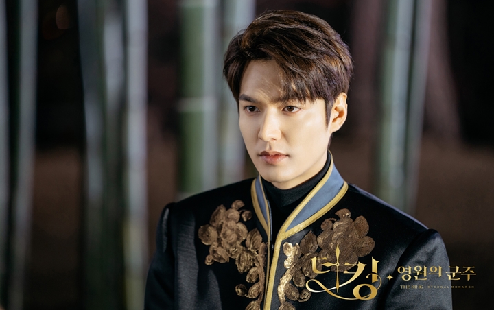 Media Puji Habis-Habisan Akting Matang Lee Min Ho di 'The King: Eternal Monarch'