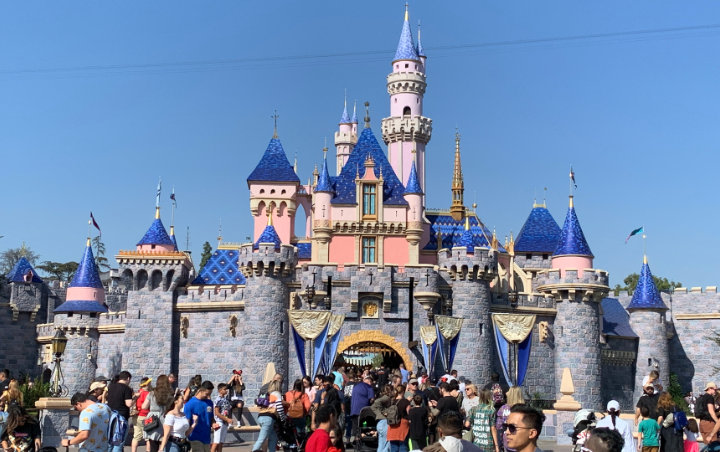17 Ribu Pekerja Tolak Disneyland California Dibuka Juli 2020