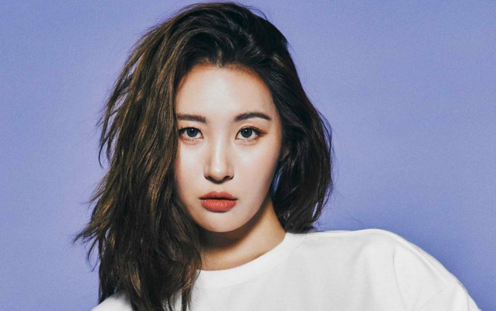 Sunmi Berani Umbar Dada Tanpa Bra, Dicibir Bangga Pamer Hasil Implan Payudara