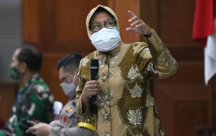 Risma Tak Segan Cabut Izin Buka Pasar dan Mal Surabaya Bila Ditemukan Satu Orang Terinfeksi COVID-19