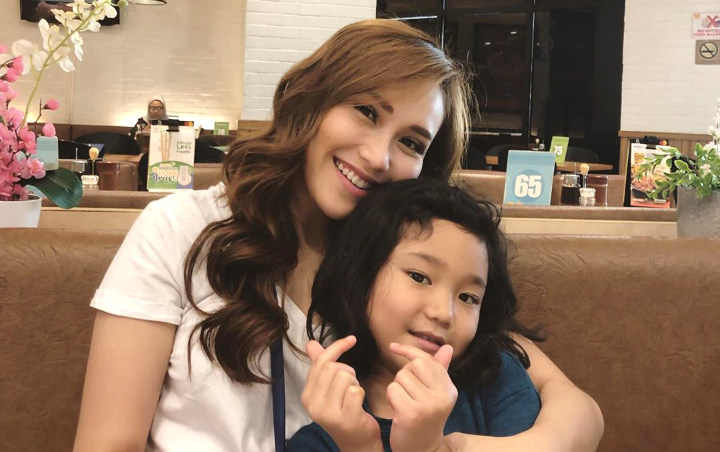 Sakit Hati Ayu Ting Ting Karena Anak Sempat Tak Diakui Mantan Suami: Tuhan Membuktikan