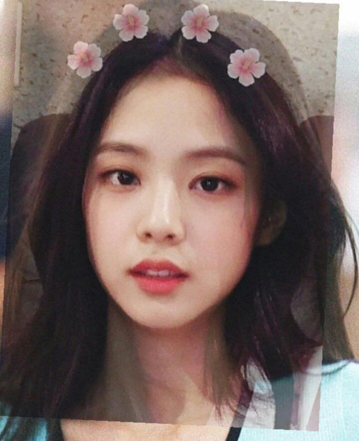 Wajah Cantik Jennie dan Jisoo BLACKPINK Digabung, Hasilnya Menakjubkan