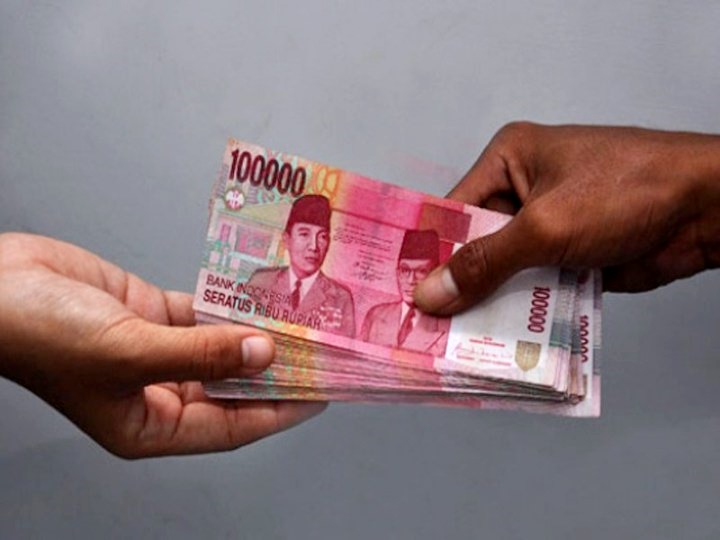 Biasakan Membayar Dengan Uang Tunai