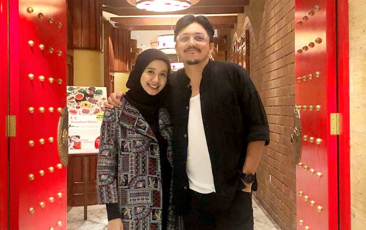 Emran Senyum Usai Laudya Cynthia Bella Koar-Koar Cerai, Candaan 'Idiot' Disorot