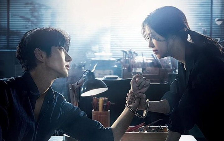 'Flower Of Evil' Rilis Potret Keluarga Bahagia Lee Jun Ki dan Moon Chae Won, Ini Foto-Fotonya