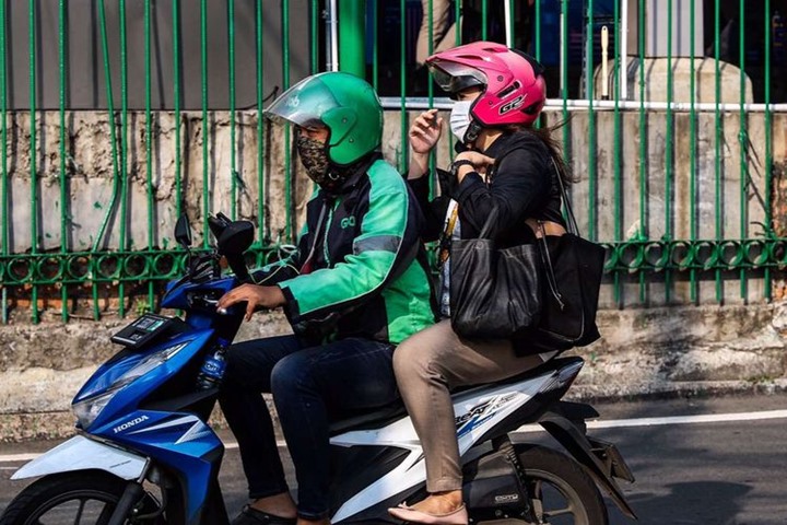 Bawa Helm Pribadi