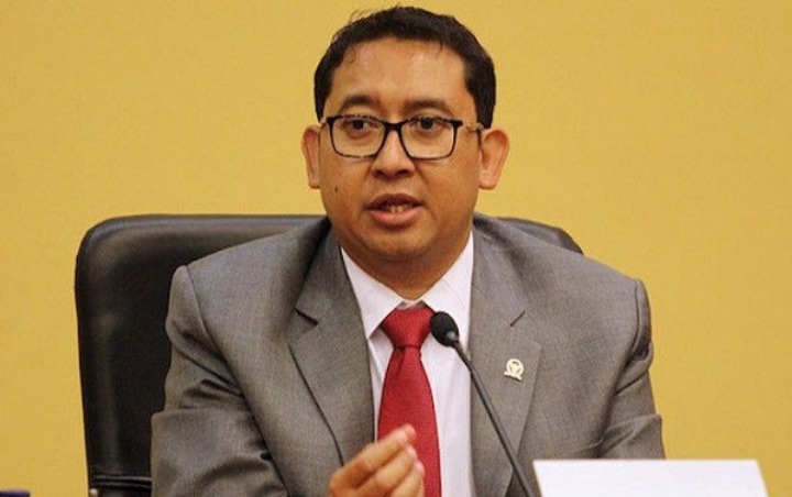 Fadli Zon Turut Beri Tanggapan Terkait Video Viral Skripsi yang Dibuang