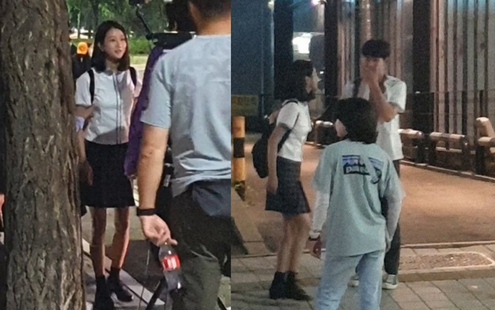 Seo Ye Ji dan Kim Soo Hyun Jadi Sorotan Berseragam Sekolah Syuting \'It\'s Okay to Not Be Okay\'