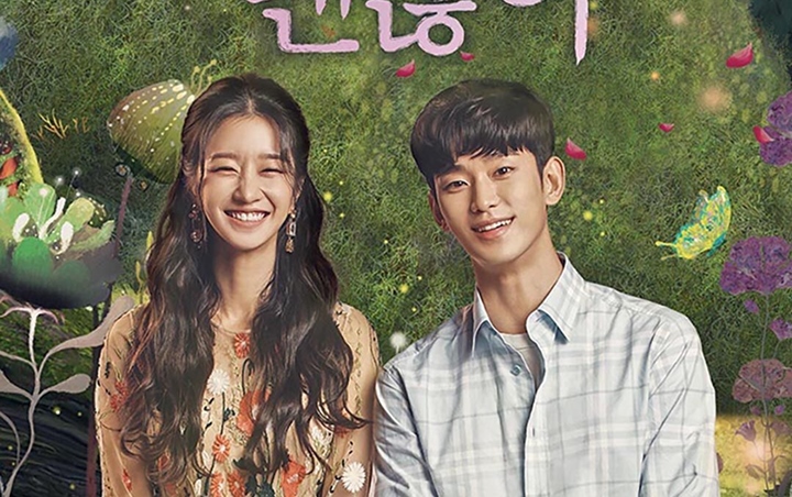 Kim Soo Hyun Ngakak Saat Syuting Adegan Penggal Seo Ye Ji di 'It's Okay to Not Be Okay'