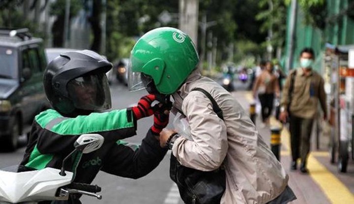 Jangan Bertukar Helm dengan Orang Lain
