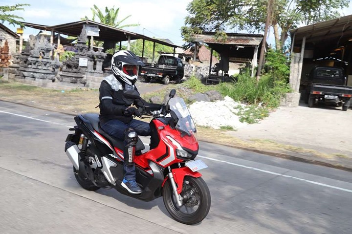 Terapkan Safety Riding