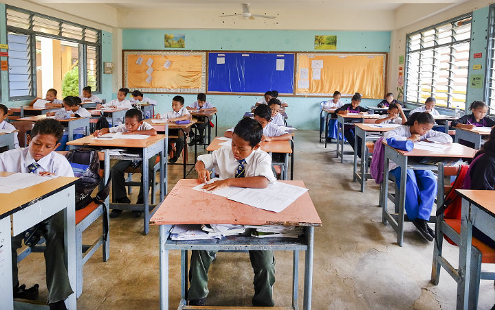 Sekolah Zona Hijau Dibuka, Kemendikbud Diminta Bentuk Tim Pemantau COVID-19