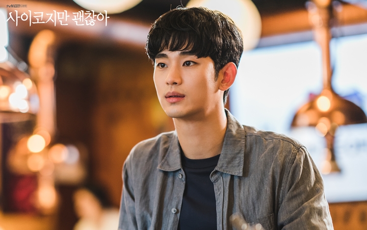 Kim Soo Hyun Dihukum Gara-Gara Bucin, Senyum Lebar di 'It's Okay to Not Be Okay' Buat Istigfar