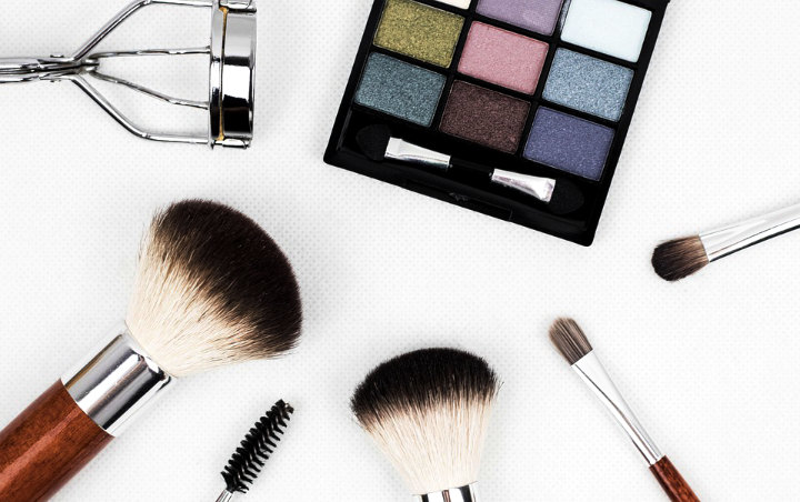 Terbuat Dari Bahan Alami, Ini 7 Rekomendasi Brand Make Up Organik Yang Bebas Bahan Kimia