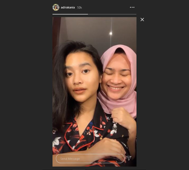 Adira dan Ikke Nurjanah