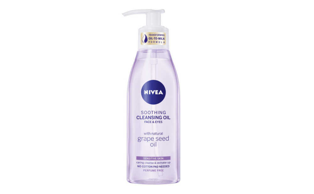 Nivea Soothing Cleansing Oil