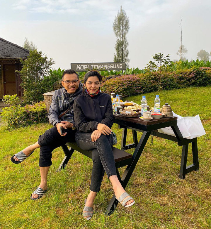 Ashanty dan Anang Hermansyah Selalu Lengket