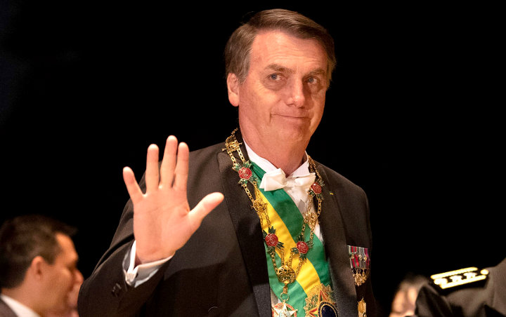 Tiga Kali Tes, Presiden Brasil Jair Bolsonaro Masih Positif COVID-19