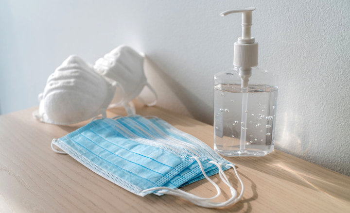 Bawa Hand Sanitizer dan Starter Pack Lainnya