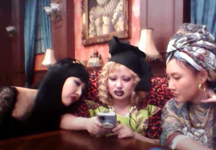 Baju Hwasa Mamamoo Dituding Rasis Nigeria, Ini Tanggapan Pihak \'I Live Alone\'