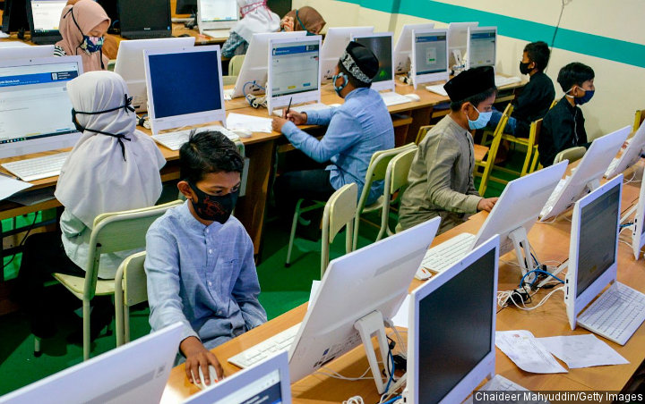 Surabaya Mau Buka Sekolah Tatap Muka Meski Zona Merah, Pakar Pendidikan Sarankan Ini