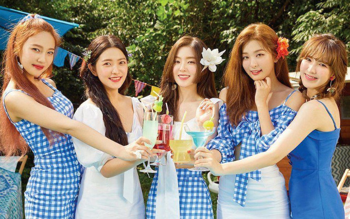 Red Velvet Bagikan Kebersamaan 5 Member Saat Rayakan 6 Tahun Debut