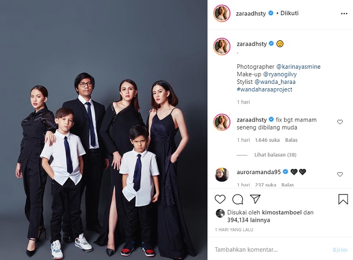 Adhisty Zara Bagikan Pemotretan Keluarga, Penampilan Sang Ibunda Paling Curi Perhatian