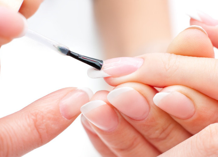 Tidak Menggunakan Base dan Top Coat