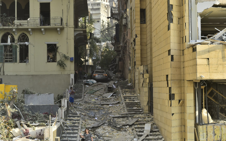 Gas Beracun Muncul Usai Ledakan Dahsyat Di Beirut, Warga Diminta Pakai Masker