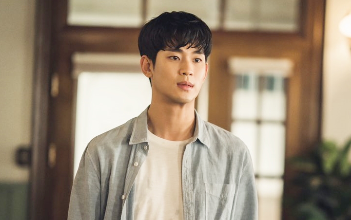 Kelakuan Bobrok Kim Soo Hyun di Lokasi Syuting 'It's Okay to Not Be Okay' Curi Perhatian