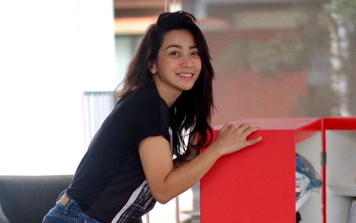 Hesti Purwadinata Pamer Foto Tanpa Make Up Cantik Natural, Banjir Pujian