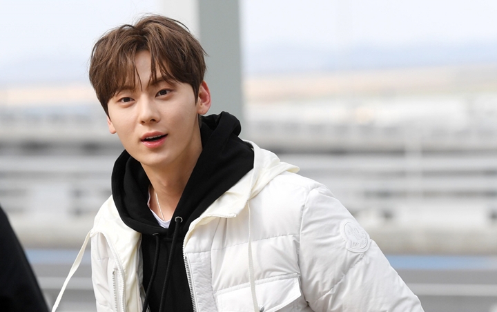 Baju Hwang Minhyun NU'EST di Sesi Baca Naskah 'Live On' Buat Fans Terkejut Karena Ini