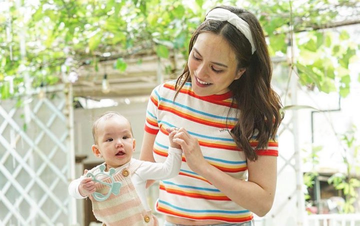 Shandy Aulia Pamer Momen Pilates Bareng Sang Bayi, Sepi Komentar Julid