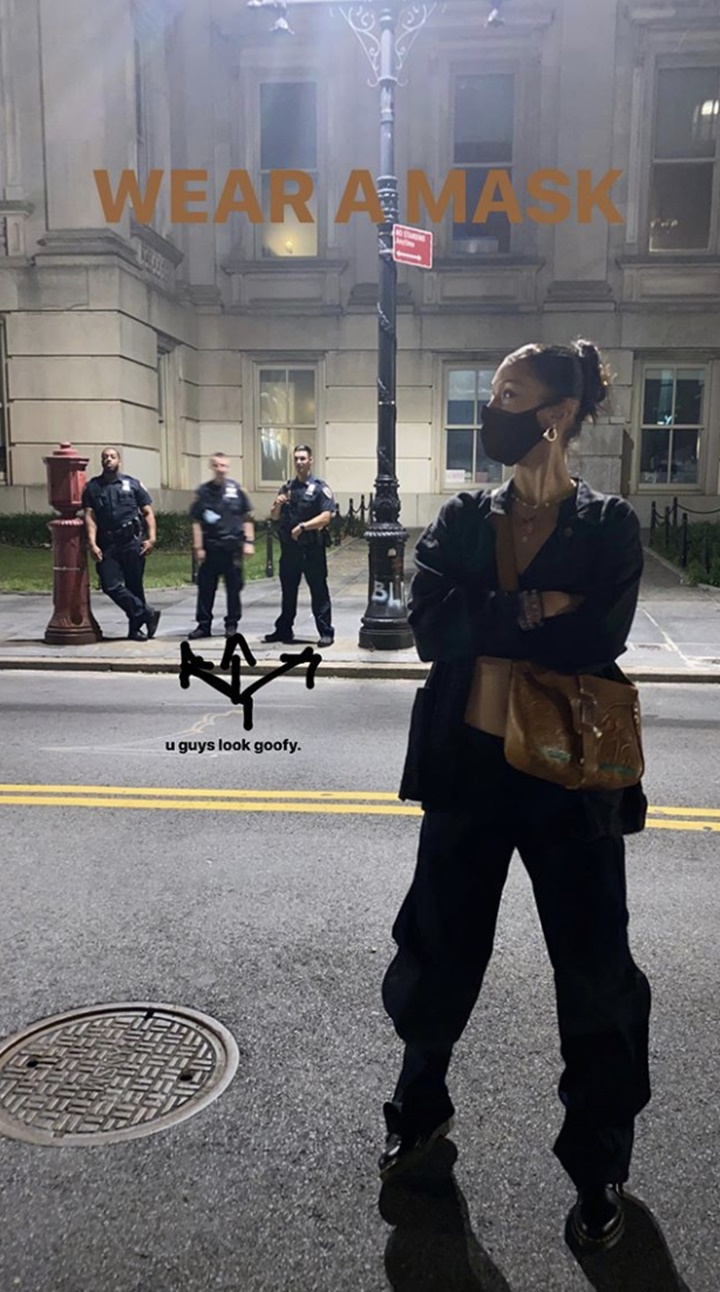 Bella Hadid Sindir NYPD