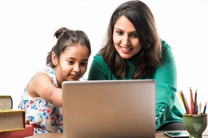 Terus Ajak Anak Untuk Belajar Dan Mengikuti Sekolah Online