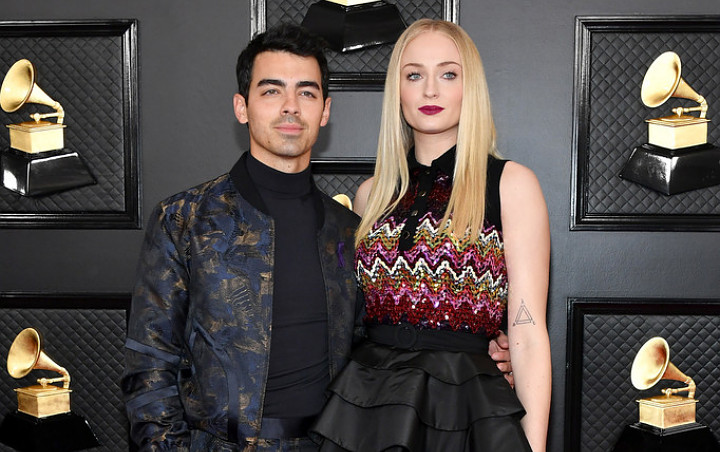 Joe Jonas dan Sophie Turner Bagikan Postingan Perdana Usai Sambut Kelahiran Anak Pertama