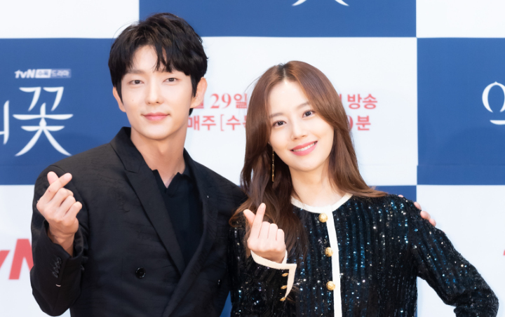 Lee Jun Ki Ungkap Beda Kepribadiannya Dan Moon Chae Won di Lokasi 'Flower of Evil'