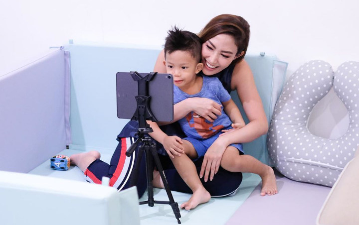 Masih Umur 3 Tahun, Anak Ayu Dewi Dapat Hadiah Taman Senilai Ratusan Juta