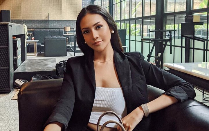 Keren Banget, Anya Geraldine Pamer Mobil Mewah Hasil Jerih Payah Jadi 'Bang Toyib'